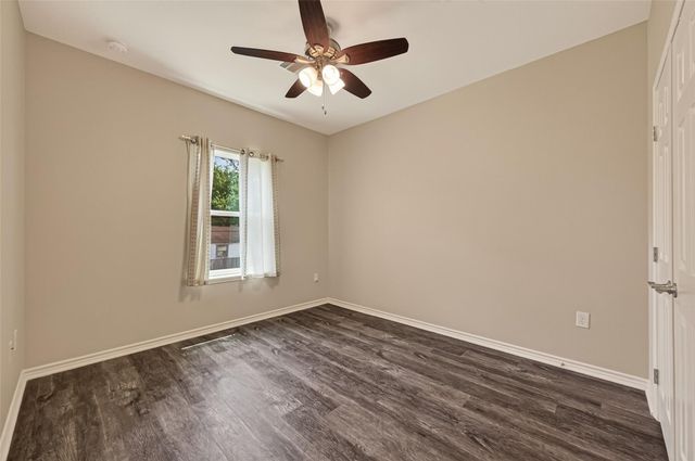 403 S 2nd Street, La Porte, TX 77571