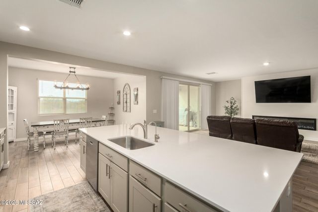 15958 S Kerry Rabbit Court, Sahuarita, AZ 85629