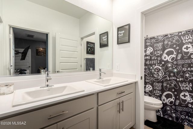 15958 S Kerry Rabbit Court, Sahuarita, AZ 85629