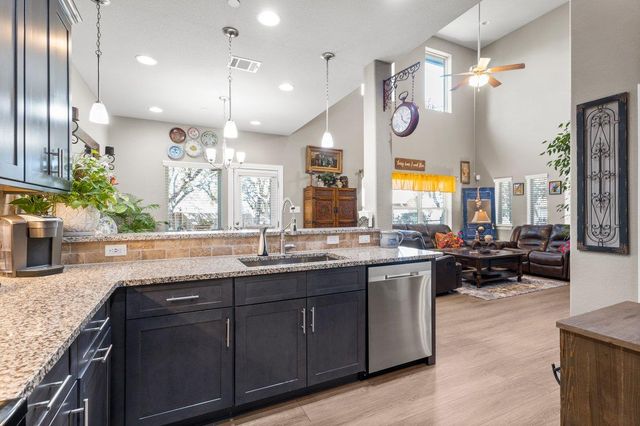 2304 S Lakeline BLVD 401, Cedar Park, TX 78613