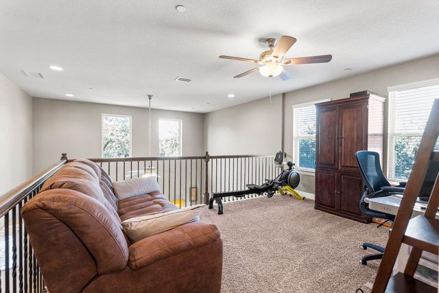 2304 S Lakeline BLVD 401, Cedar Park, TX 78613
