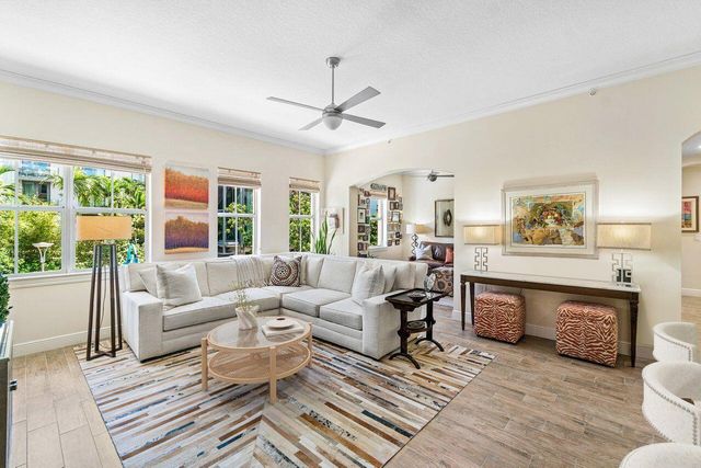 200 NE 2nd Avenue 211, Delray Beach, FL 33444