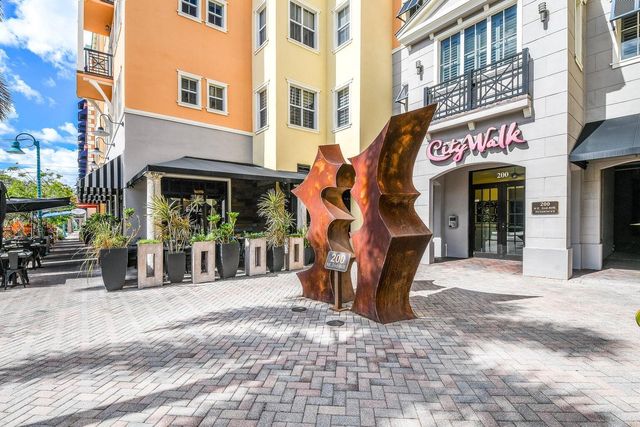 200 NE 2nd Avenue 211, Delray Beach, FL 33444