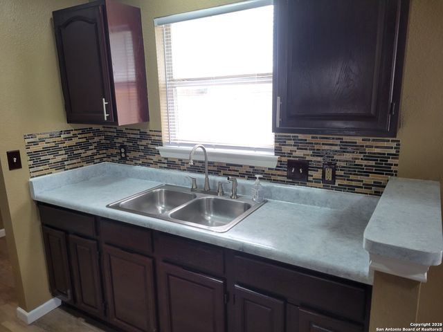 3750 algo dulce, San Antonio, TX 78211