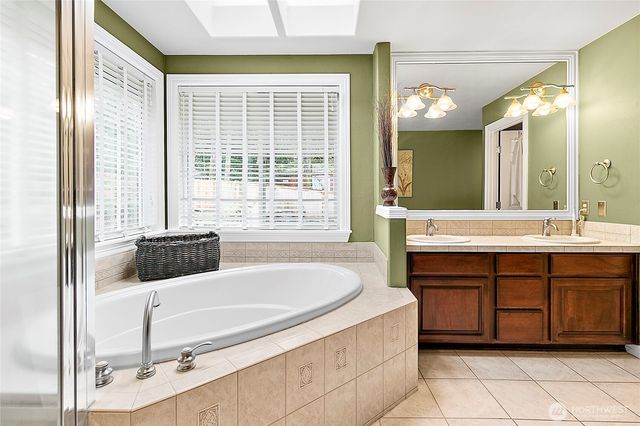 12153 SE 307th place, Auburn, WA 98092