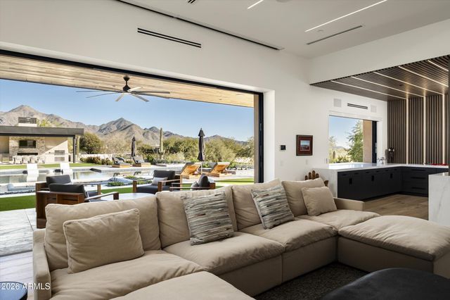 9245 E RIMROCK Drive, Scottsdale, AZ 85255