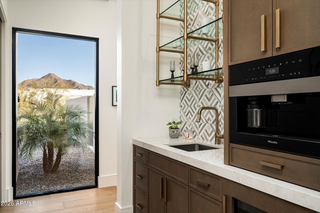 9245 E RIMROCK Drive, Scottsdale, AZ 85255