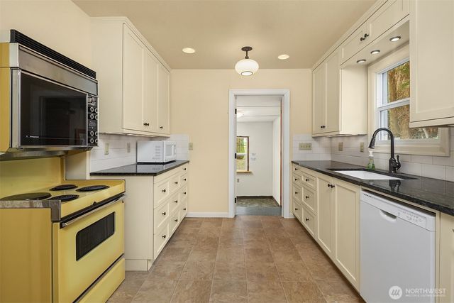 17289 Dunbar Road, Mount Vernon, WA 98273