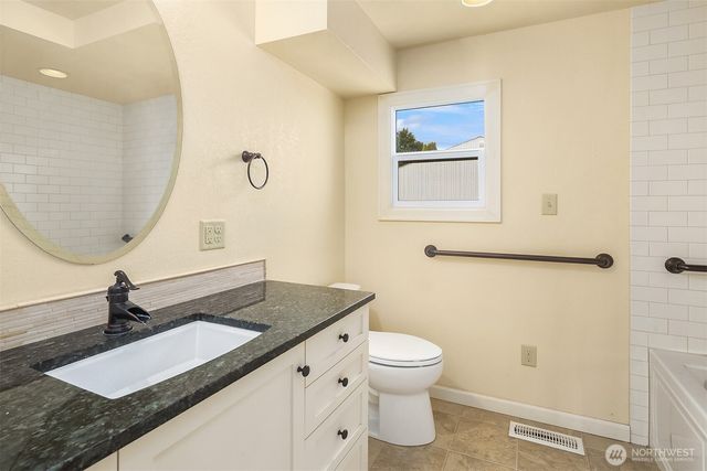 17289 Dunbar Road, Mount Vernon, WA 98273