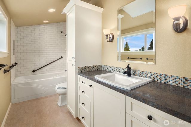 17289 Dunbar Road, Mount Vernon, WA 98273