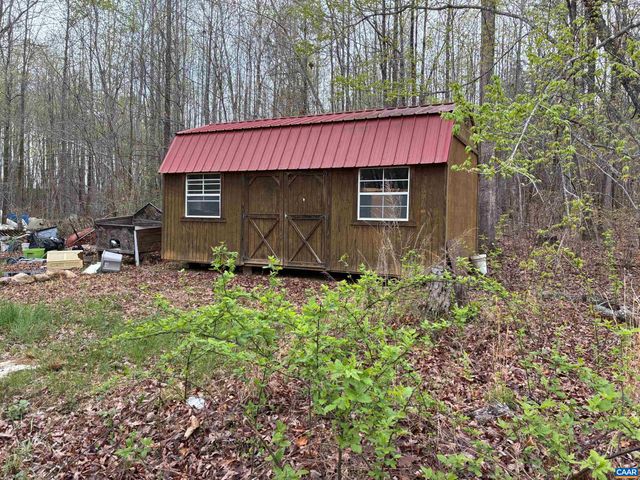 2335 DAVIS HWY, Mineral, VA 23117