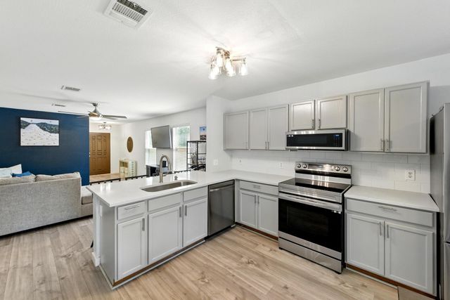 5307 Apple Orchard LN, Austin, TX 78744