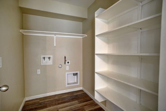 319 Wild Cat DR, Bastrop, TX 78602