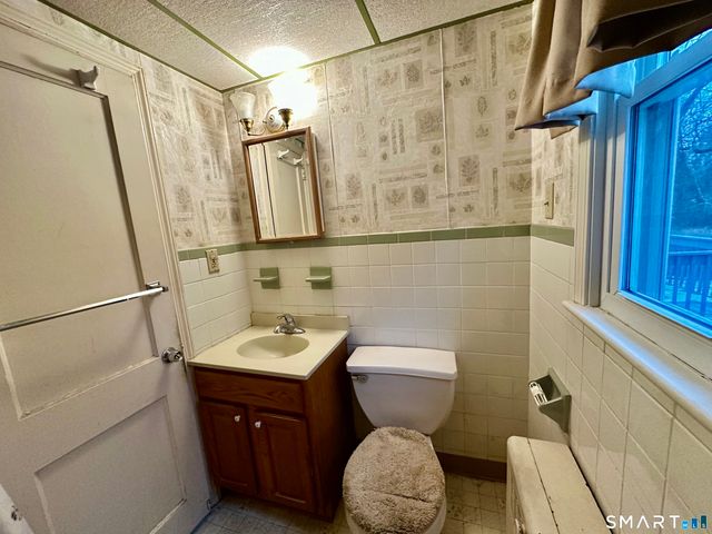 932 Worthy Street, Windsor, CT 06095