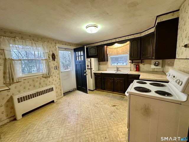 932 Worthy Street, Windsor, CT 06095