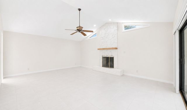 5055 NW 89TH Way, Coral Springs, FL 33067