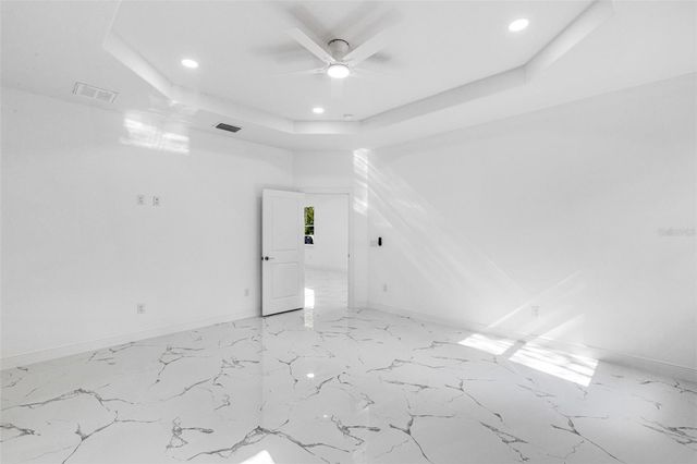 806 W LOWRY LANE, Tampa, FL 33604