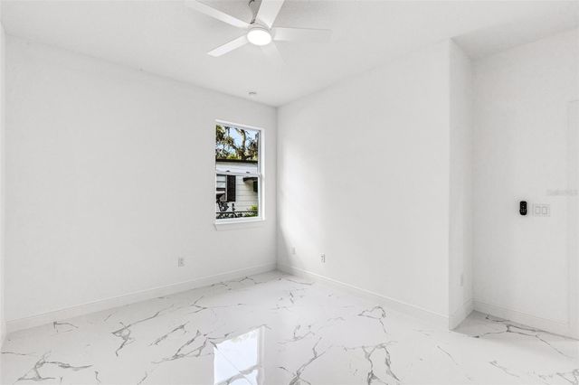 806 W LOWRY LANE, Tampa, FL 33604