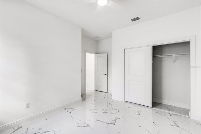 806 W LOWRY LANE, Tampa, FL 33604