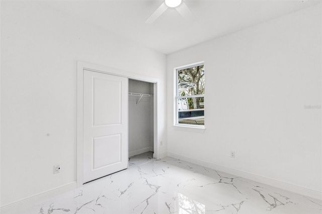 806 W LOWRY LANE, Tampa, FL 33604