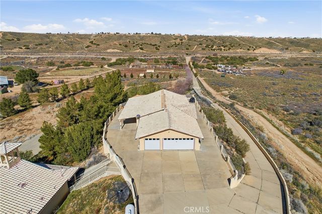 14455 Summit Valley, Hesperia, CA 92345