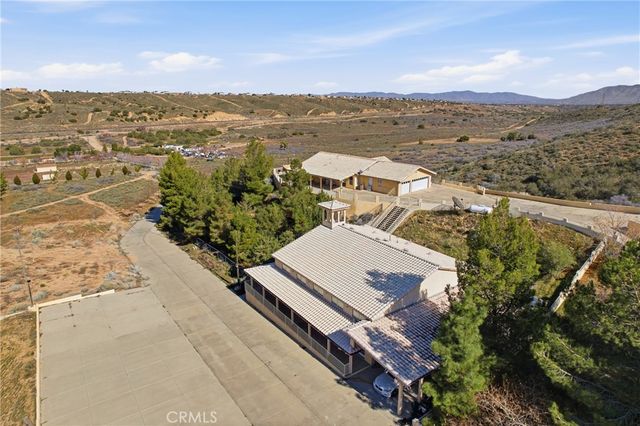 14455 Summit Valley, Hesperia, CA 92345