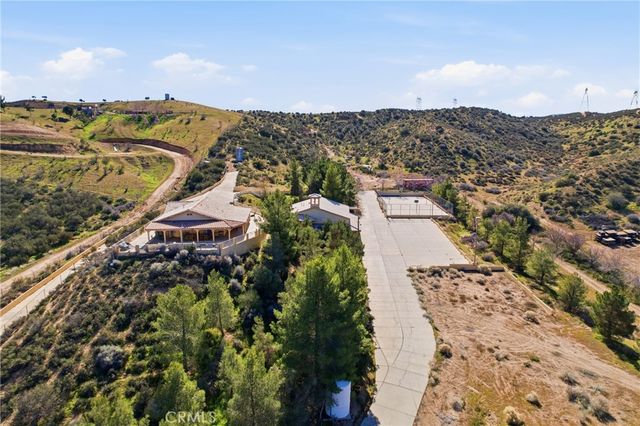 14455 Summit Valley, Hesperia, CA 92345