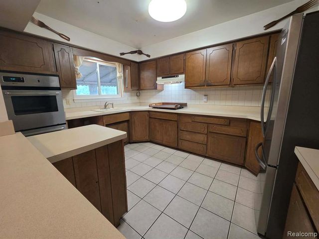 25590 Wick Road, Taylor, MI 48180