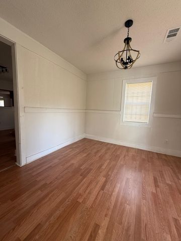 2272 HUBBARD DR, Memphis, TN 38108