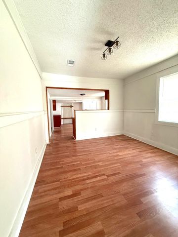 2272 HUBBARD DR, Memphis, TN 38108