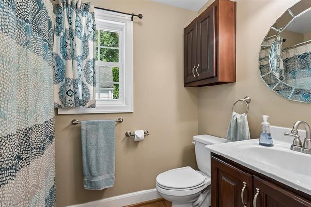 142 Algonquin RD, Hampton, VA 23661