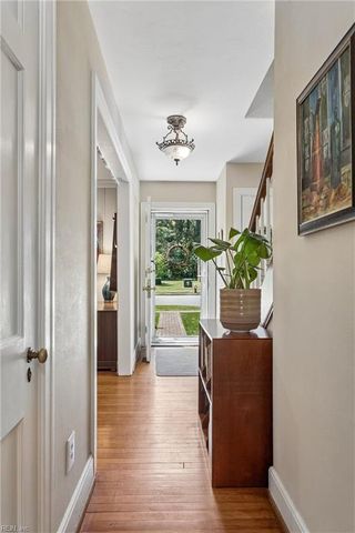 142 Algonquin RD, Hampton, VA 23661