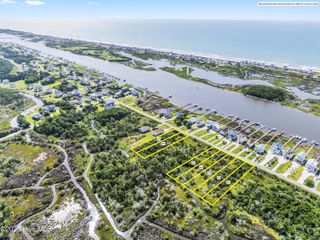 242 Waterway Drive, Sneads Ferry, NC 28460