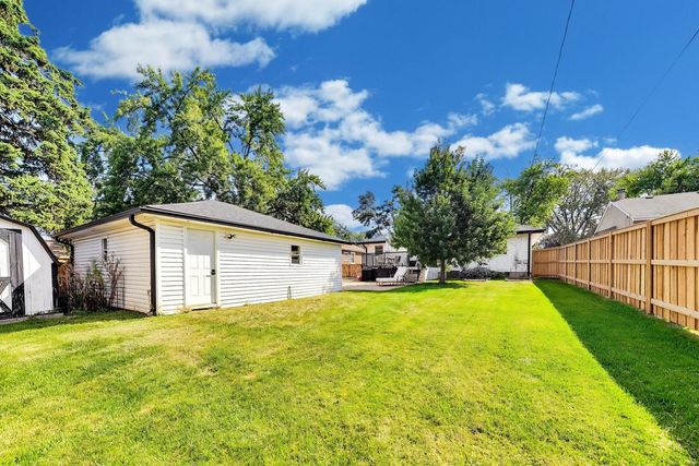 428 N Stewart Avenue, Lombard, IL 60148