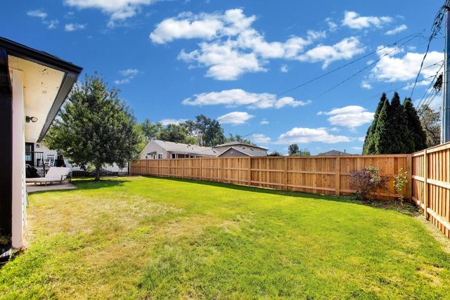 428 N Stewart Avenue, Lombard, IL 60148