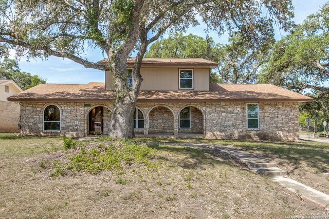 10215 Charter Ridge, San Antonio, TX 78230