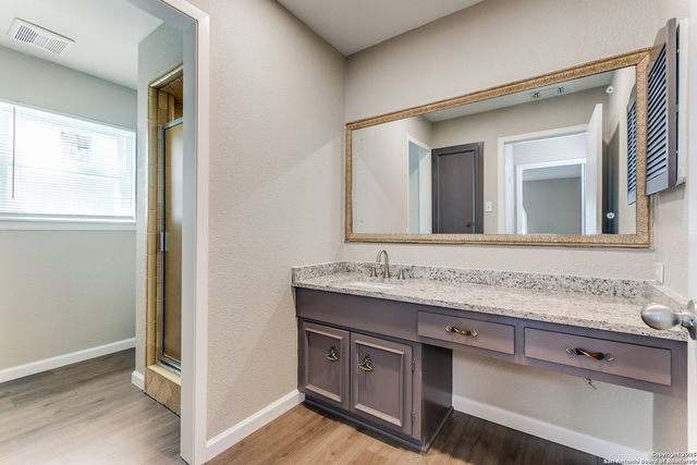 10215 Charter Ridge, San Antonio, TX 78230