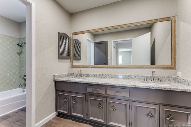 10215 Charter Ridge, San Antonio, TX 78230