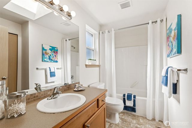 10044 19th Avenue SW, Seattle, WA 98146