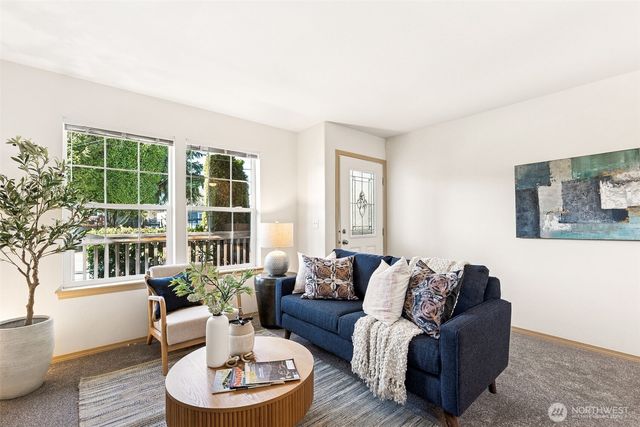 10044 19th Avenue SW, Seattle, WA 98146