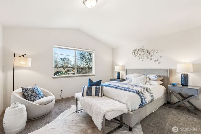 10044 19th Avenue SW, Seattle, WA 98146