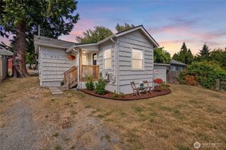 8143 10th Avenue SW, Seattle, WA 98106