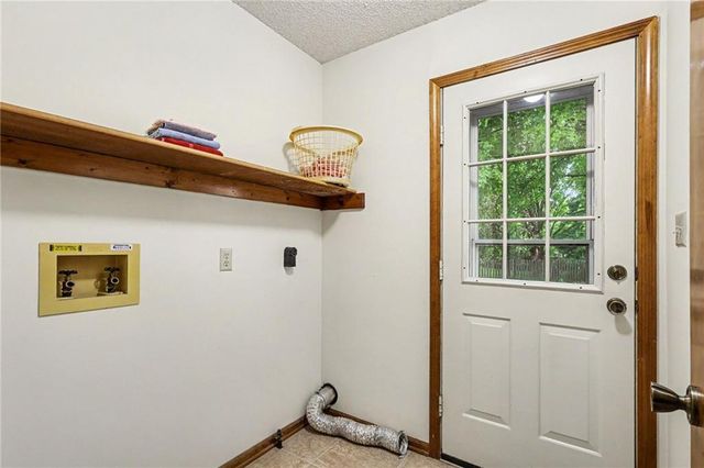 604 Finch Street, Raymore, MO 64083