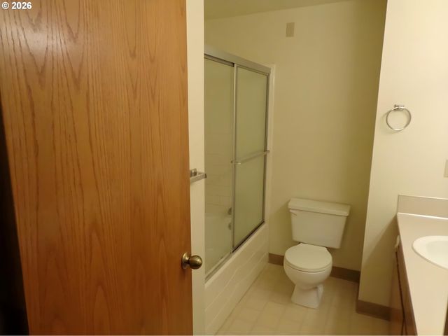 5901 Sw KARLA Ct, Portland, OR 97239