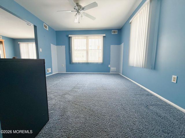 42 Buttonwood Court, Lakewood, NJ 08701