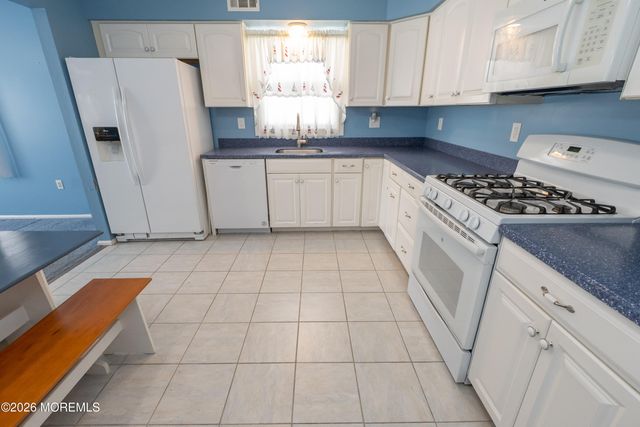 42 Buttonwood Court, Lakewood, NJ 08701