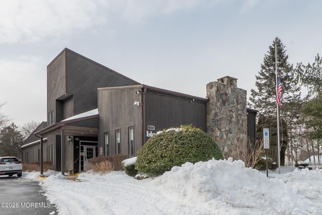 42 Buttonwood Court, Lakewood, NJ 08701