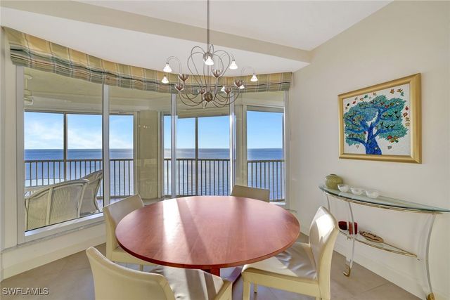 8111 Bay Colony DR 1102, Naples, FL 34108