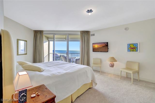 8111 Bay Colony DR 1102, Naples, FL 34108