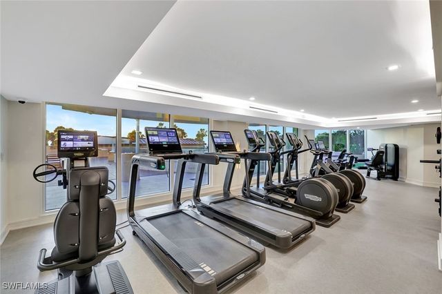 8111 Bay Colony DR 1102, Naples, FL 34108